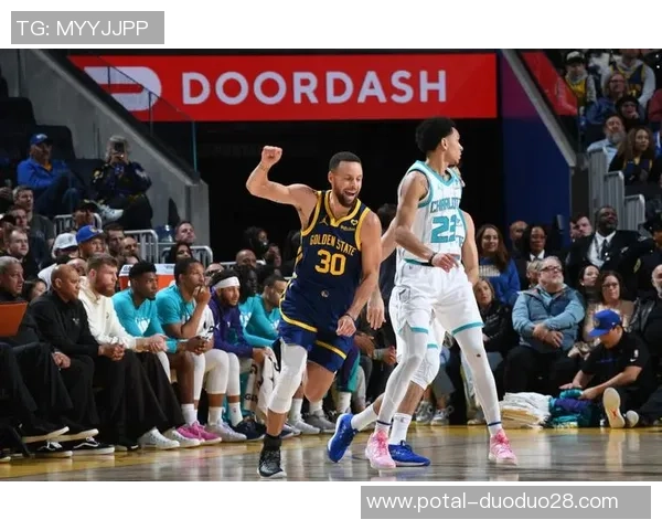 2月26日勇士对阵黄蜂精彩视频直播全程回顾与赛后分析