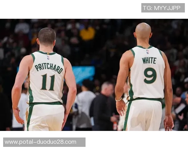 凯尔特人对决洛杉矶快船精彩赛事回顾与分析 凯尔特人对决洛杉矶快船精彩赛事回顾与分析